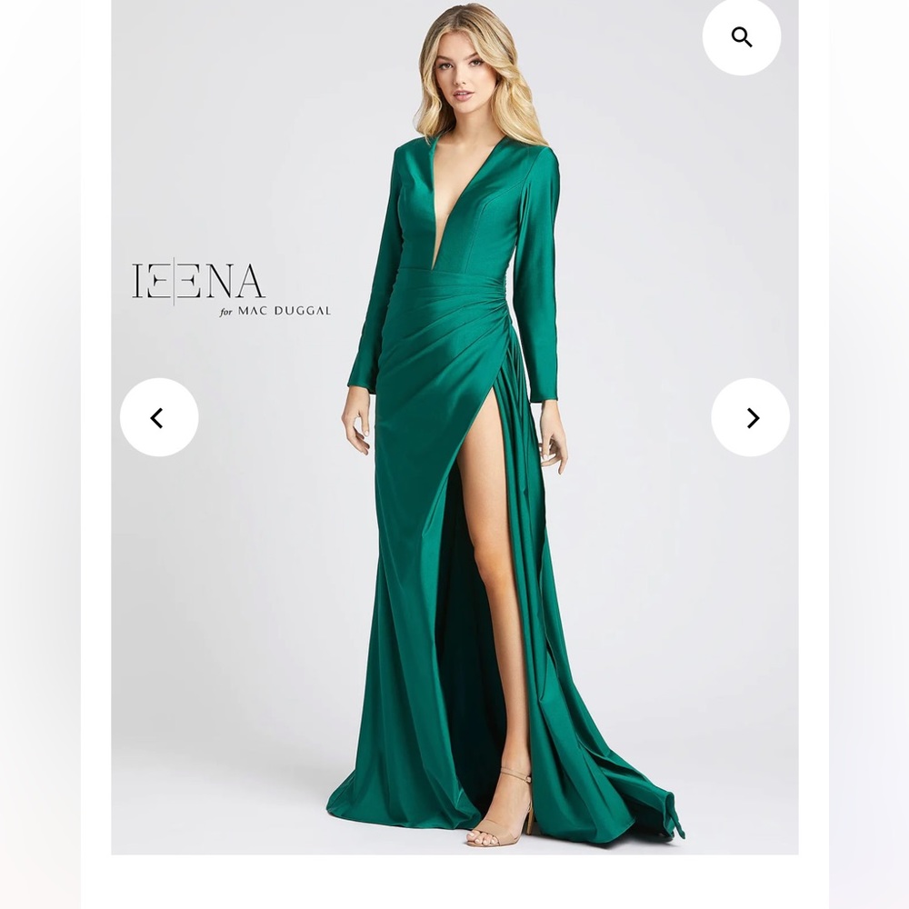 NWT long sleeve emerald green gown size 12 Ieena by Mac Duggal